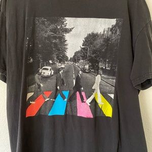 BEATLES oversized rainbow road tee